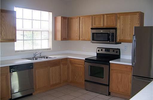 3rd image of 2474 SE Perugia St