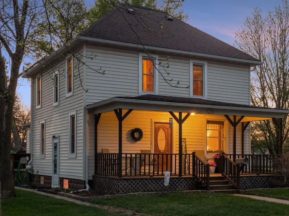 120 S Walnut St, Belle Plaine, MN 56011