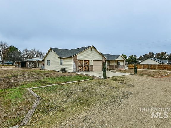 3rd image of 16517 Madison Rd