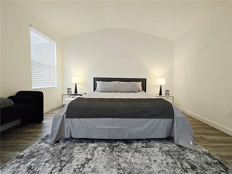 2529 Piering Dr — Photo 3