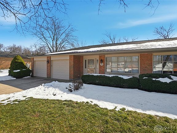 4th image of 332 Kimbary Dr