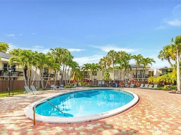 8301 SW 142nd Ave APT B206