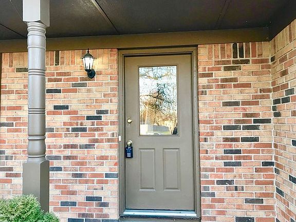 5th image of 8266 Ontario Ln