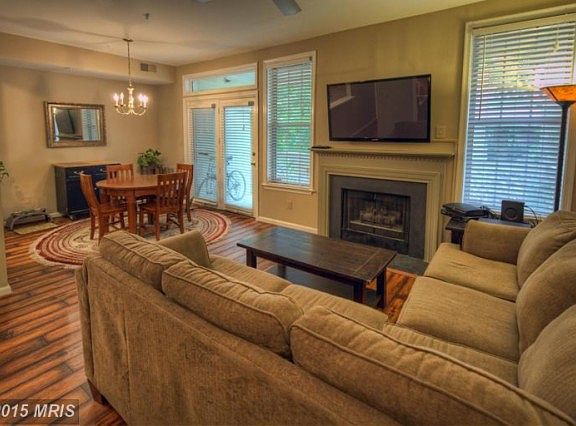 2nd image of 1318 Garden Wall Cir #213