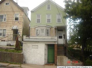 9 Castleton Ave, Staten Island, NY 10301