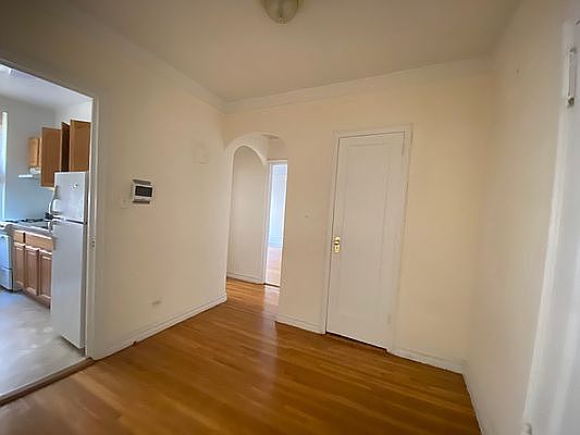 3rd image of 4135 45th St APT 4C