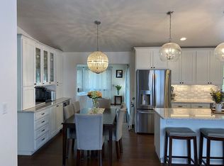 1990 S Oakwood Rd, Oshkosh, WI 54904