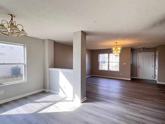 5th image of 713 Hollowood Ln