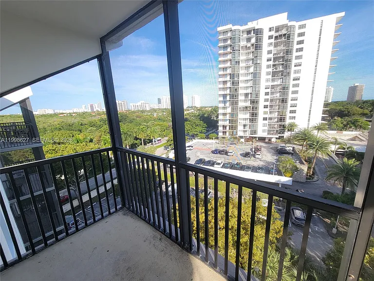 3301 N Country Club Dr #811 — Photo 18
