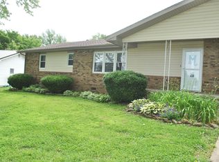 1002 S Spruce St, Buffalo, MO 65622