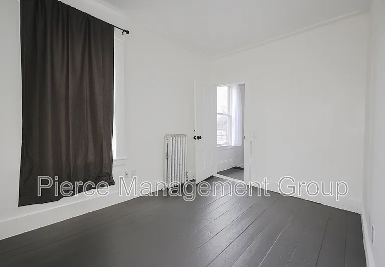18 Maple St #B — Photo 12