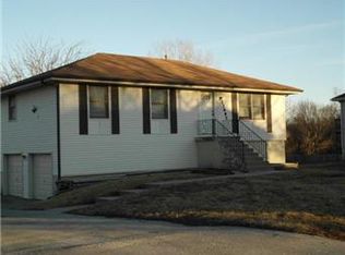 17607 Montgall Dr, Belton, MO 64012