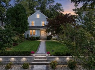 8 Franklin Pl, Montclair, NJ 07042