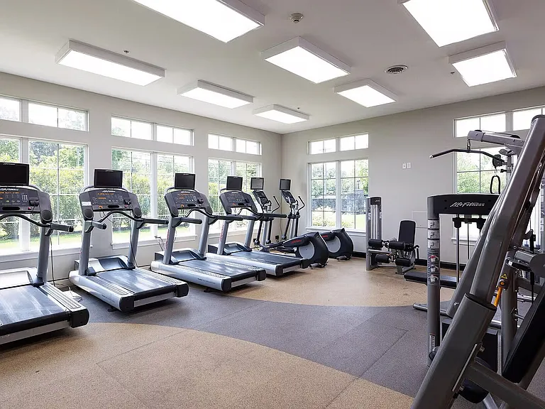 The Kensington at Halfmoon — Photo 19