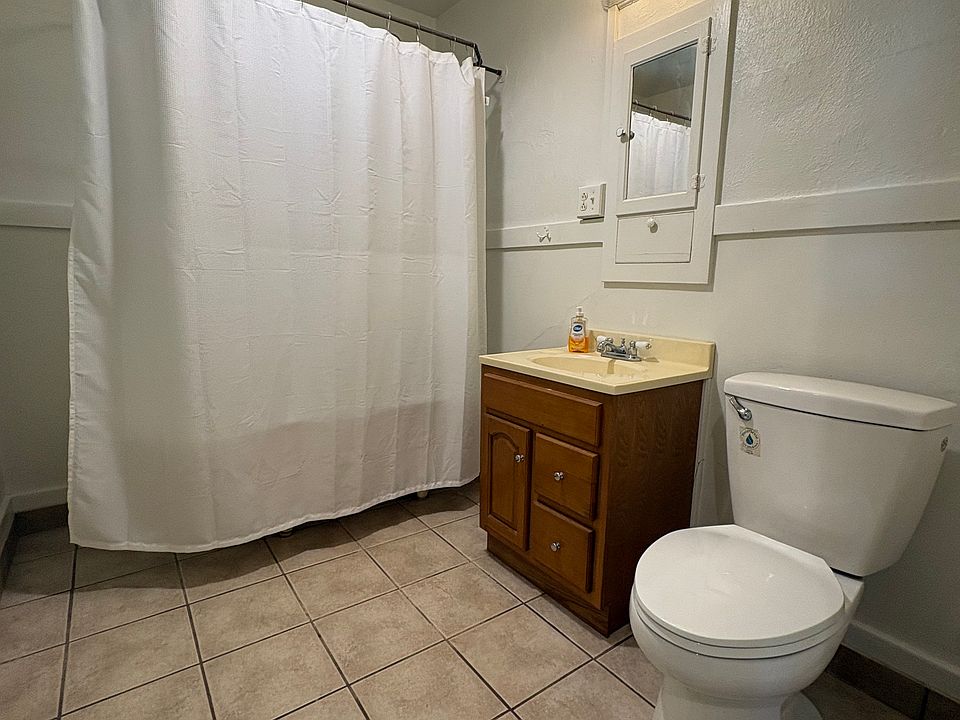 2nd image of 478 S 8th St #2