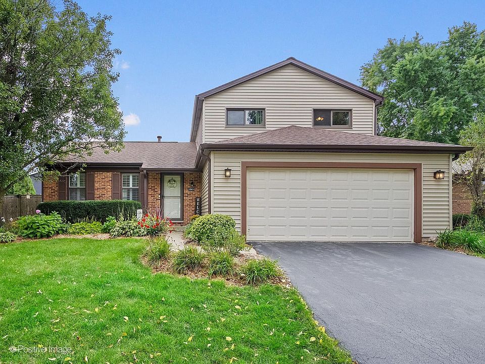 1st image of 1061 Valley View Dr