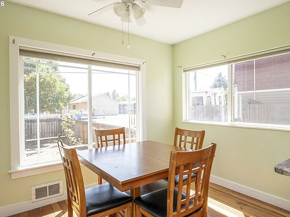 5th image of 6735 SE Nehalem St