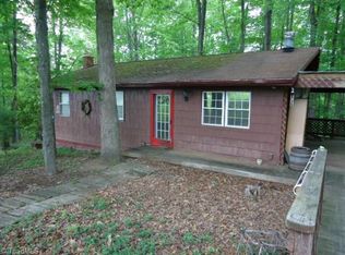 1115 Sleepy Hollow Rd, Sandy Ridge, NC 27046