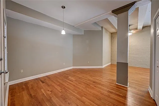 760 Magazine St #111 — Photo 7