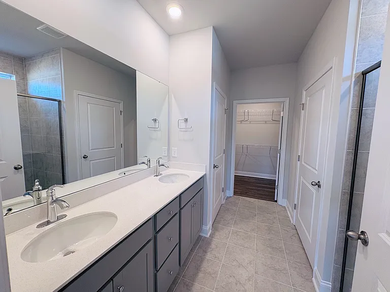 1038 Mapletree Ln — Photo 12