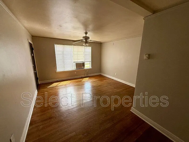 2 bed, 1.0 bath, 600 sqft, $700 — Photo 3