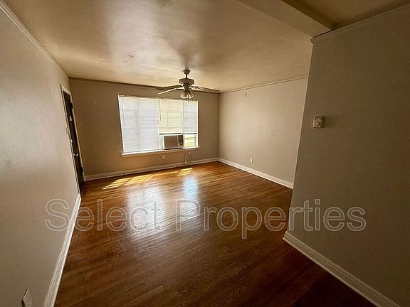 3rd image of 1009 Flint St #2