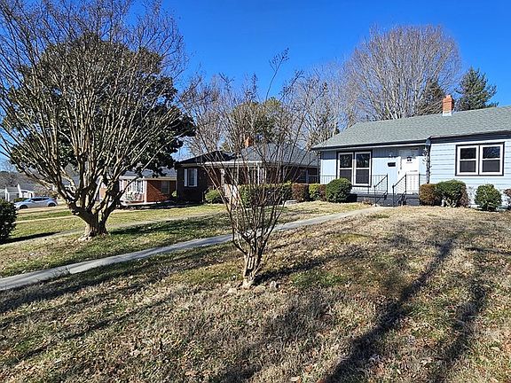 2nd image of 218 Parkland Dr