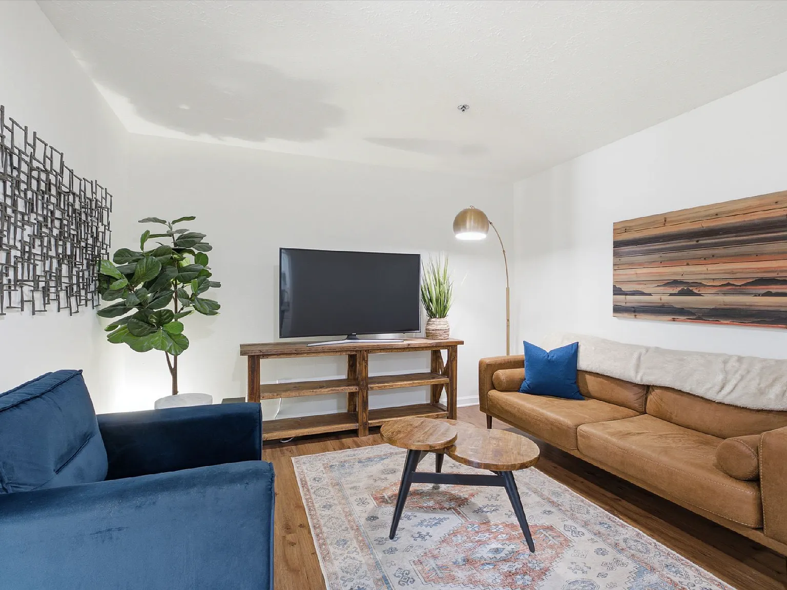 2 bed, 800 sqft, $2,800 — Photo 2