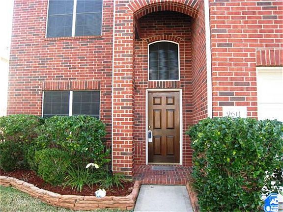 Niclely Landscaped