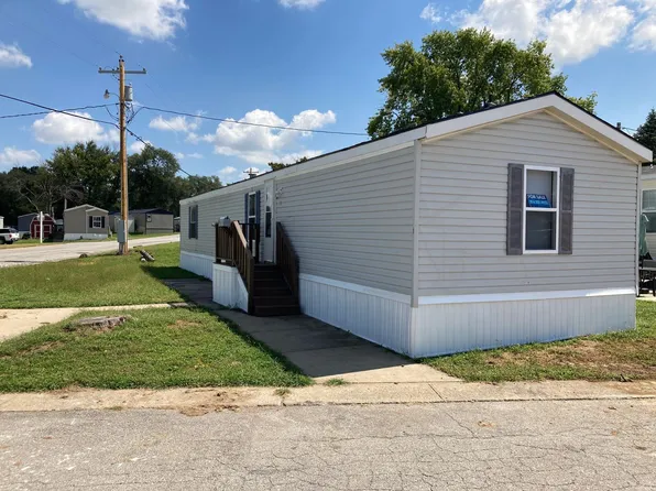 1 Bluebonnet Ln #B01, Belton, MO 64012