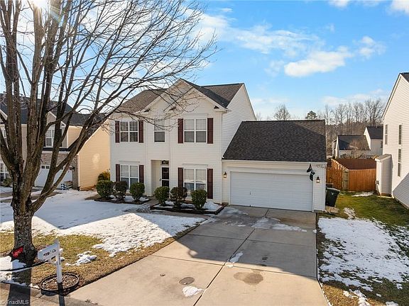 2nd image of 4236 Laurel Ridge Cir