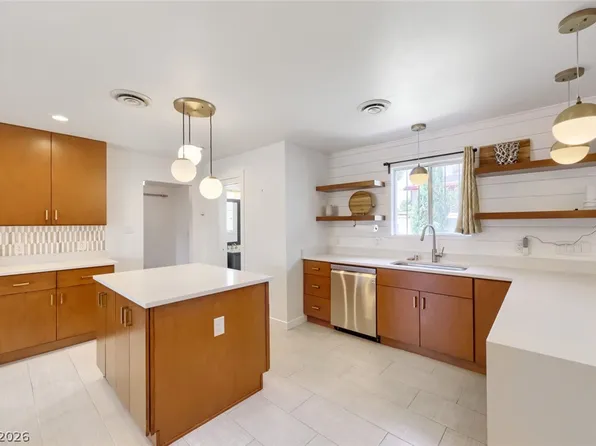 1620 S 15th St, Las Vegas, NV 89104