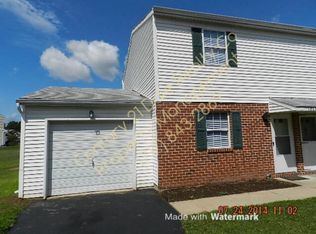 1865 Pineview Dr, York, PA