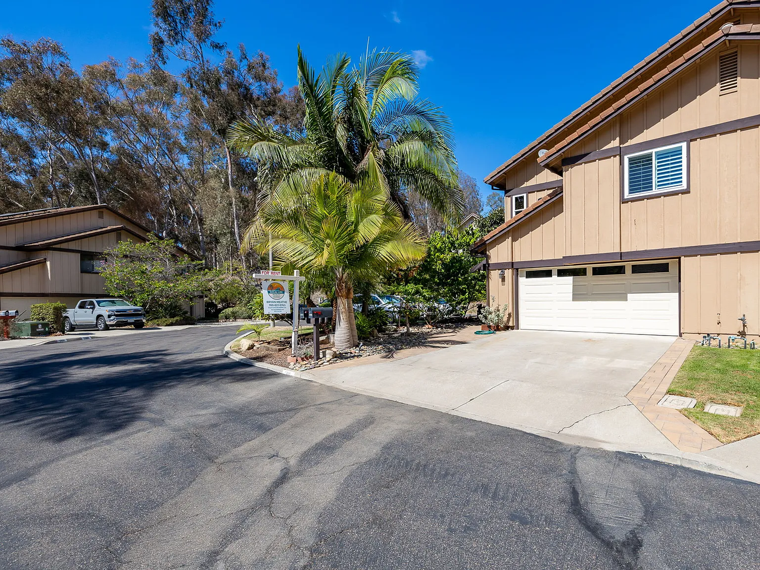 4 bed, 2.5 bath, 2108 sqft, $6,000 — Photo 4