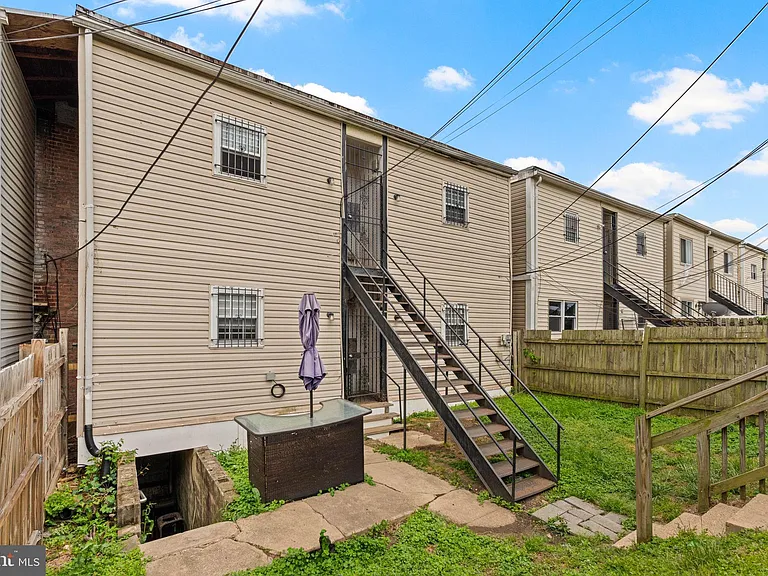 1716 Capitol Ave NE #2 — Photo 17