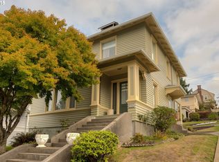 996 12th St, Astoria, OR 97103