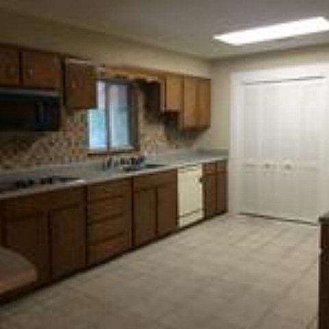2nd image of 107 Mayfair Rd