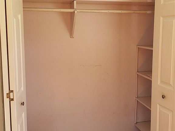 4th image of 4680 Ebonwood Ln