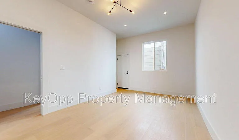 489 Guerrero St — Photo 20