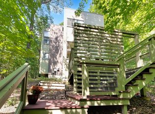 206 Tryon Farm Ln, Michigan City, IN 46360