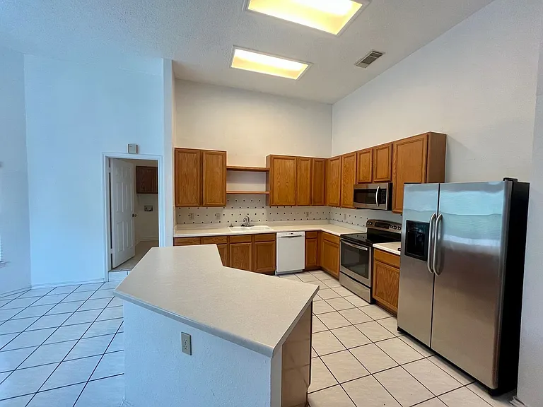 7734 Oakhill Park Dr — Photo 11