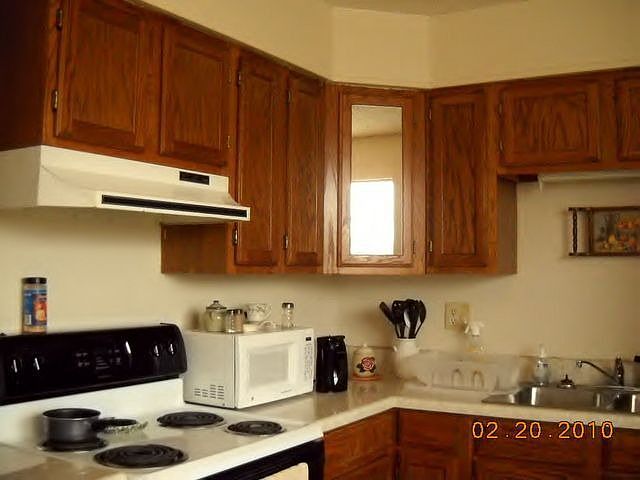 2nd image of 204 Hilltop Dr
