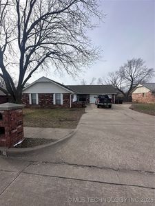 105 SE Elmhurst Ct, Bartlesville, OK, 74006