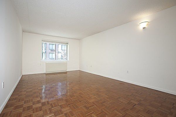 1st image of 50 Battery Pl APT 3P