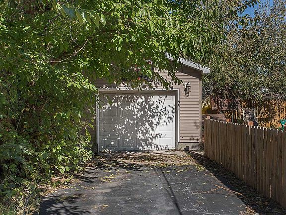 3rd image of 1818 6th Ave
