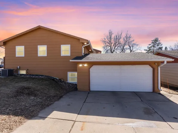 701 S Lowell Ave, Sioux Falls, SD 57103