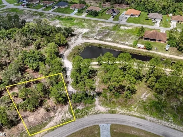 443 Burrstone Dr, Lehigh Acres, FL 33974