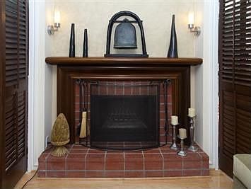 4th image of 930 Pine St APT 109