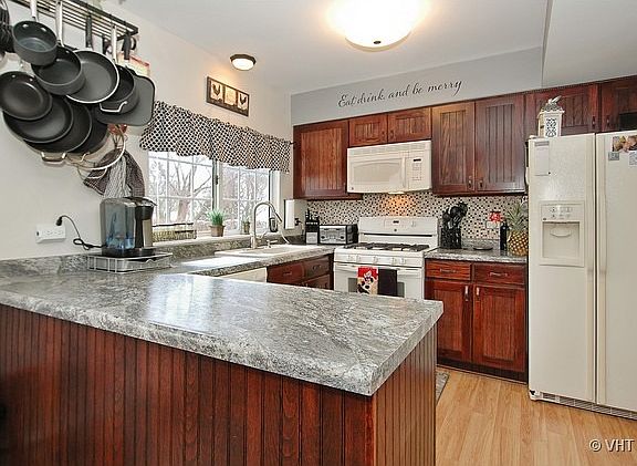 5th image of 1782 College Green Dr #1782