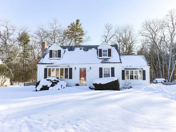 24 Eastman Ave, Foxboro, MA 02035